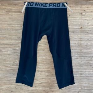 Nike Dri-Fit Cropped Legging